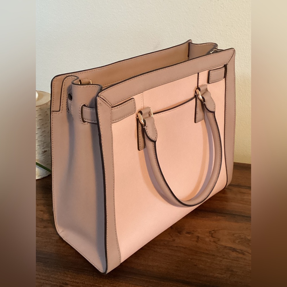 Michael Kors Large Light Pink Messenger/Tote Bag W/COA - Picture 4 of 10